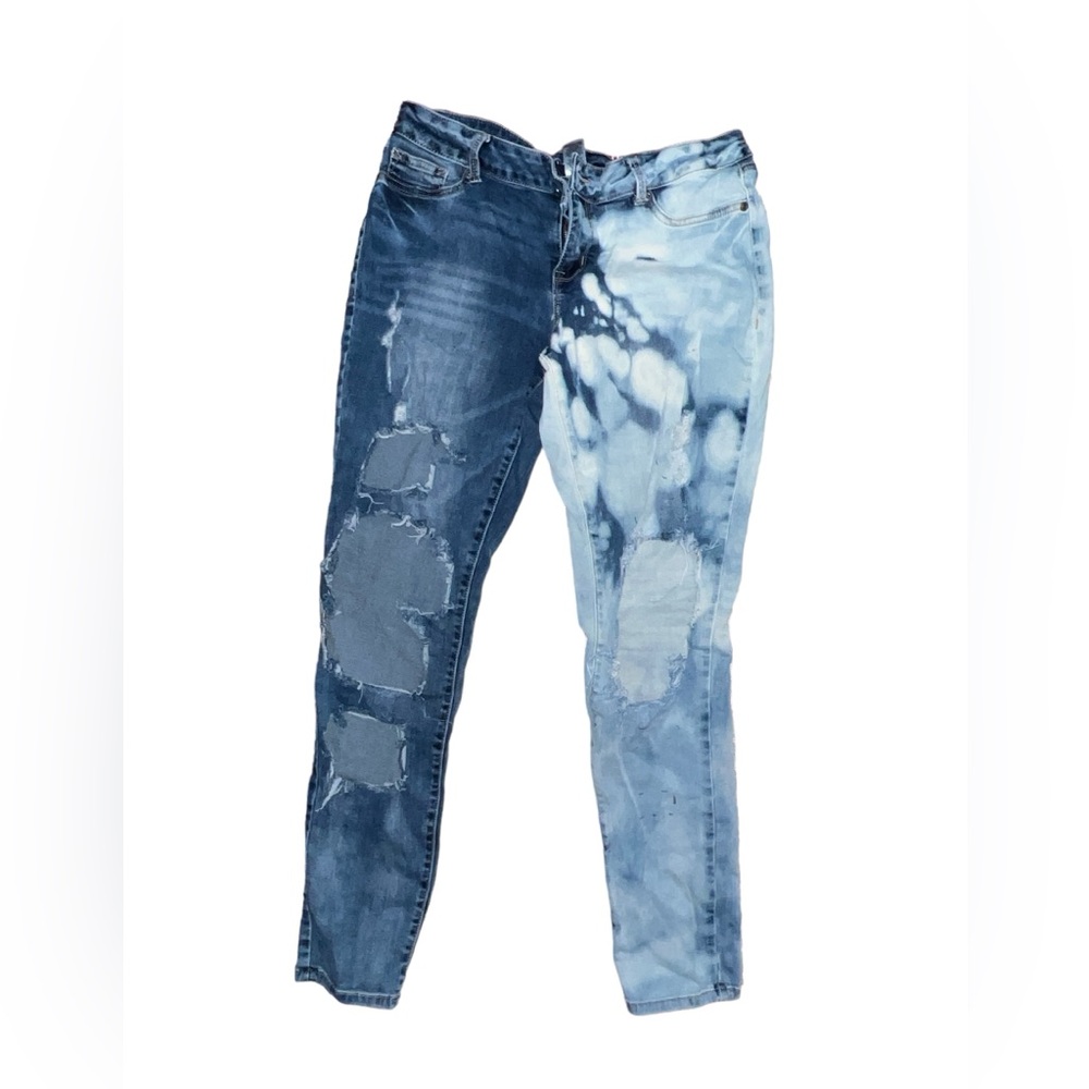 ☠️5/$20☠️ MAURICES | BLEACHED OUT DISTRESSED SKINNY JEANS SZ LARGE
